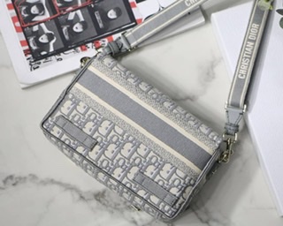 ٻҾ2 ͧԹ : Dior Small Diorcamp bag(Ori)