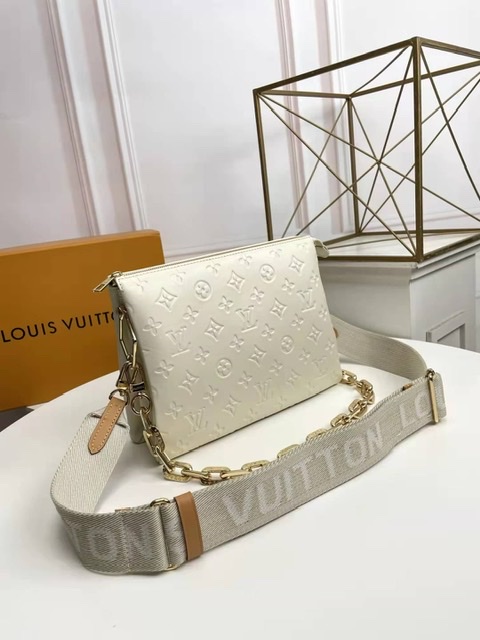 ٻҾ2 ͧԹ : Louis vuitton Coussin pm(ori)෾