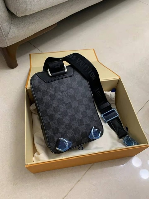 ٻҾ2 ͧԹ : Louis Vuitton Amazone Slingbag(Ori)