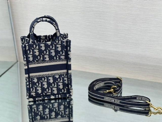 ٻҾ3 ͧԹ : Dior Mini Book tote phone bag(Ori)