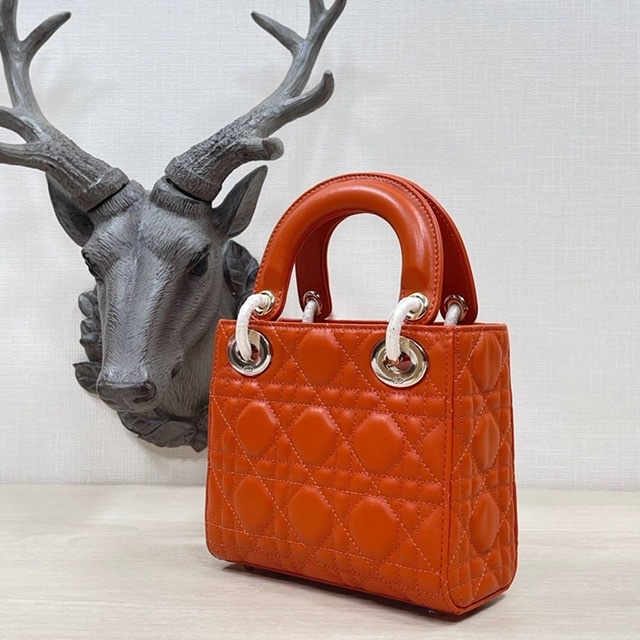 ٻҾ3 ͧԹ : Dior Mini Lady Dior Bag(Ori)