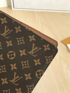 ٻҾ4 ͧԹ : LOUIS VUITTON DESK AGENDA COVER