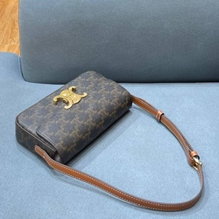 ٻҾ4 ͧԹ : Celine TRIOMPHE Shoulder Bag(Ori)