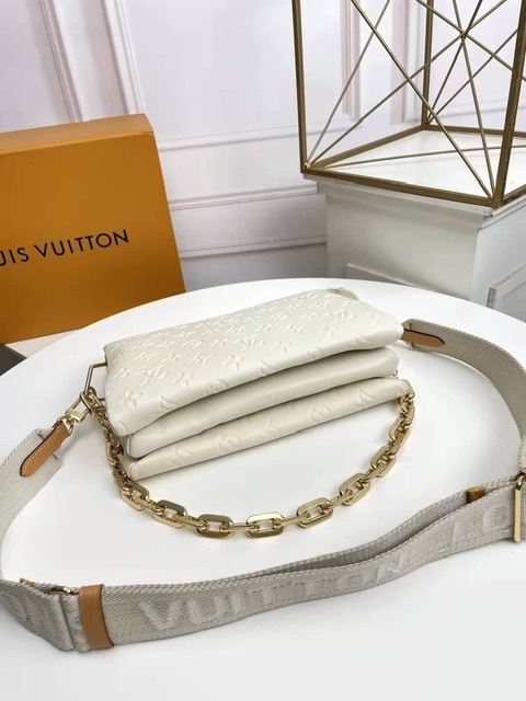 ٻҾ4 ͧԹ : Louis vuitton Coussin pm(ori)෾