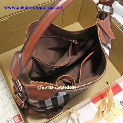 ٻҾ6 ͧԹ : Burberry Shoulder bag Hiend Size 30 cm ҹ˹ѧ ˹ѧ ҹ͹