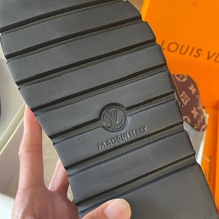 ٻҾ6 ͧԹ : LOUIS VUITTON SHOES ҹ ͹ 